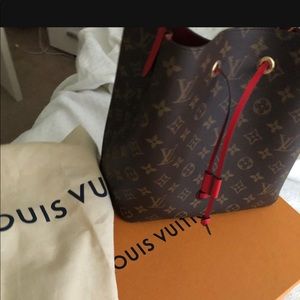 Louis vuitton handbag